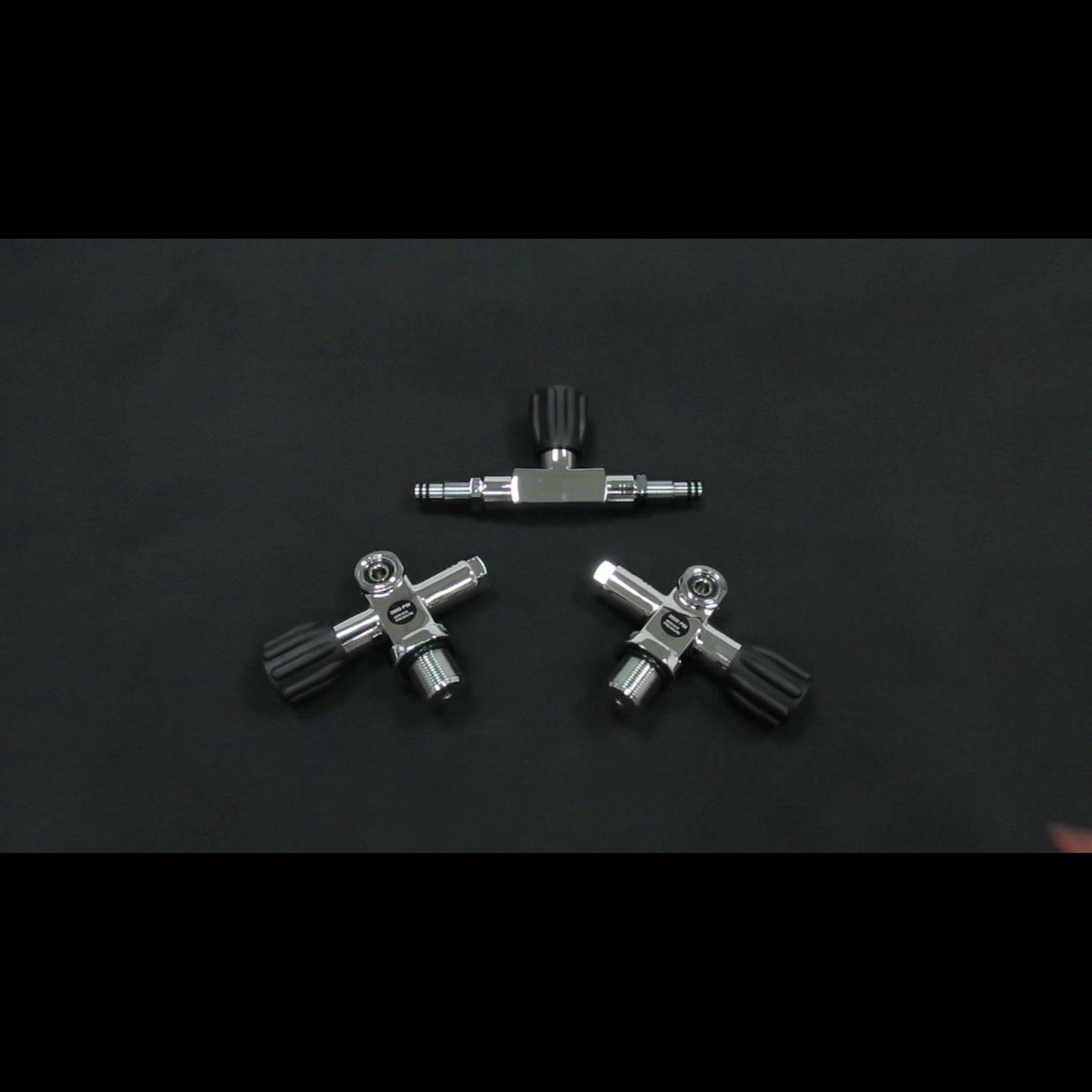 11541-R/L/C Tank Valve - image 1