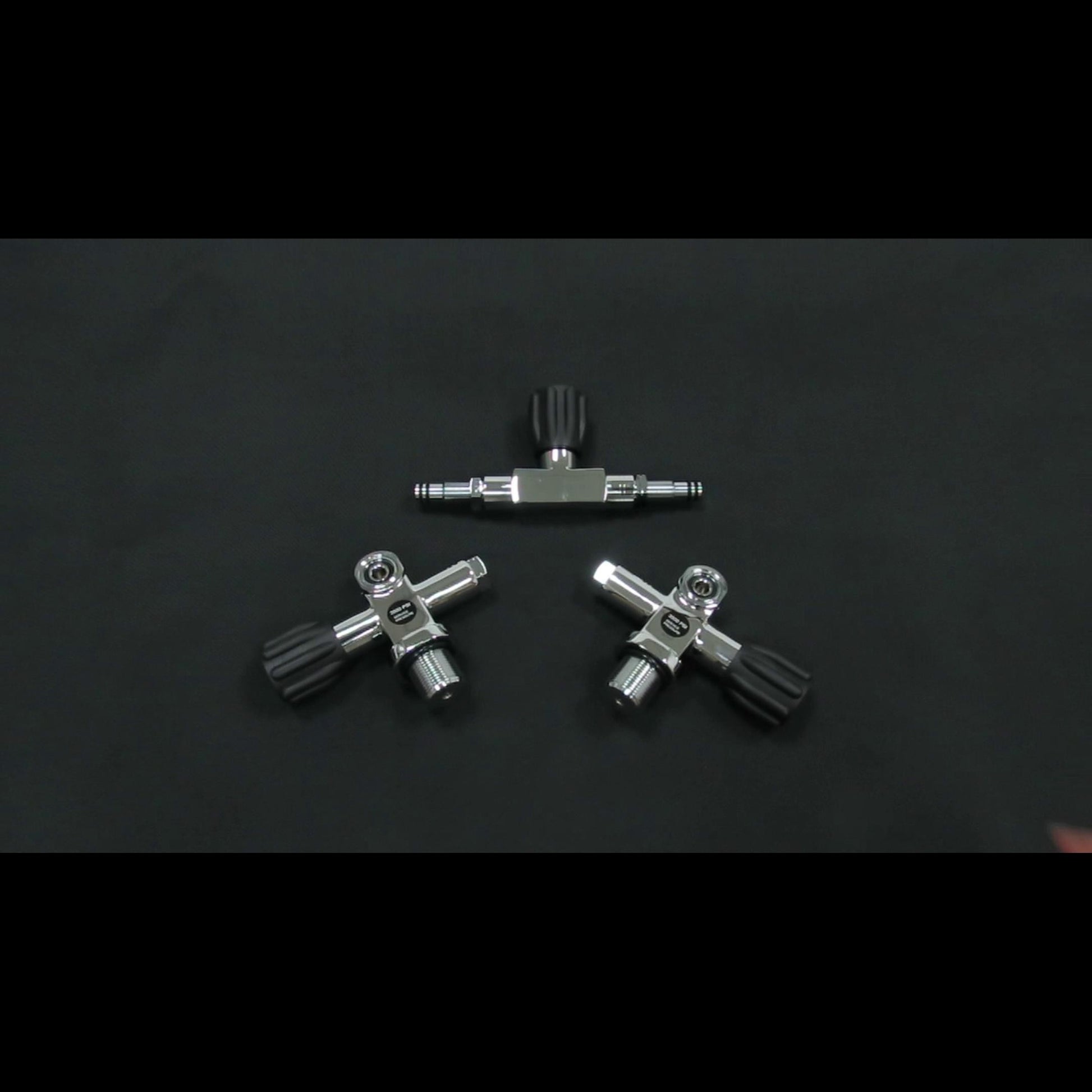 11541-R/L/C Tank Valve - image 1